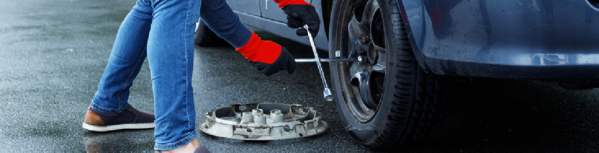 In-Depth Insights: Tools and Techniques for Emergency Tire Repair