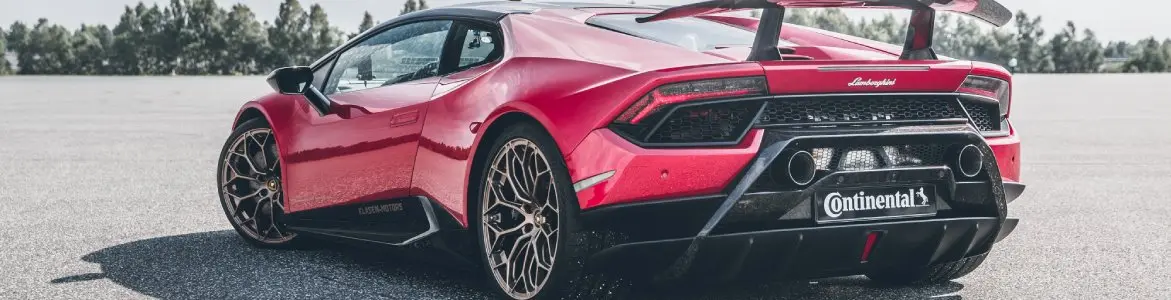 Luxury Cars and High-Performance Tyres: A Match Made for Dubai Roads